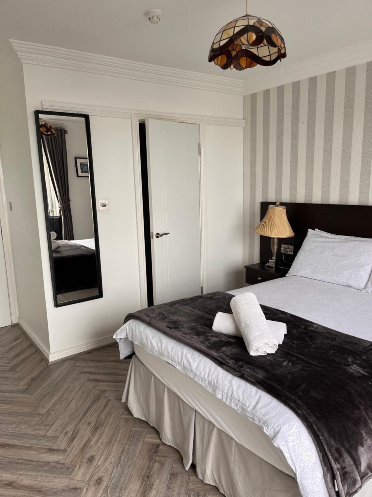 The Light House Hotell Galway Rom bilde