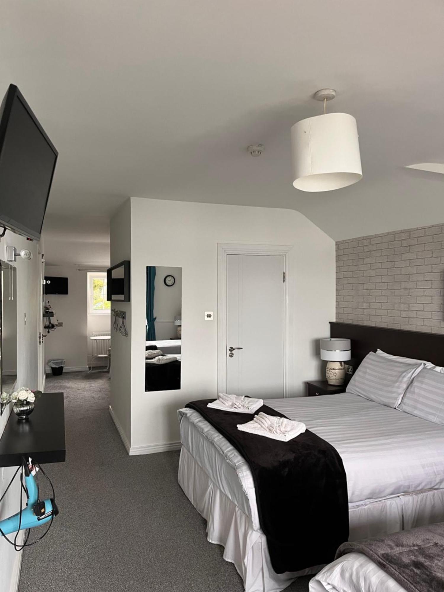 The Light House Hotell Galway Rom bilde