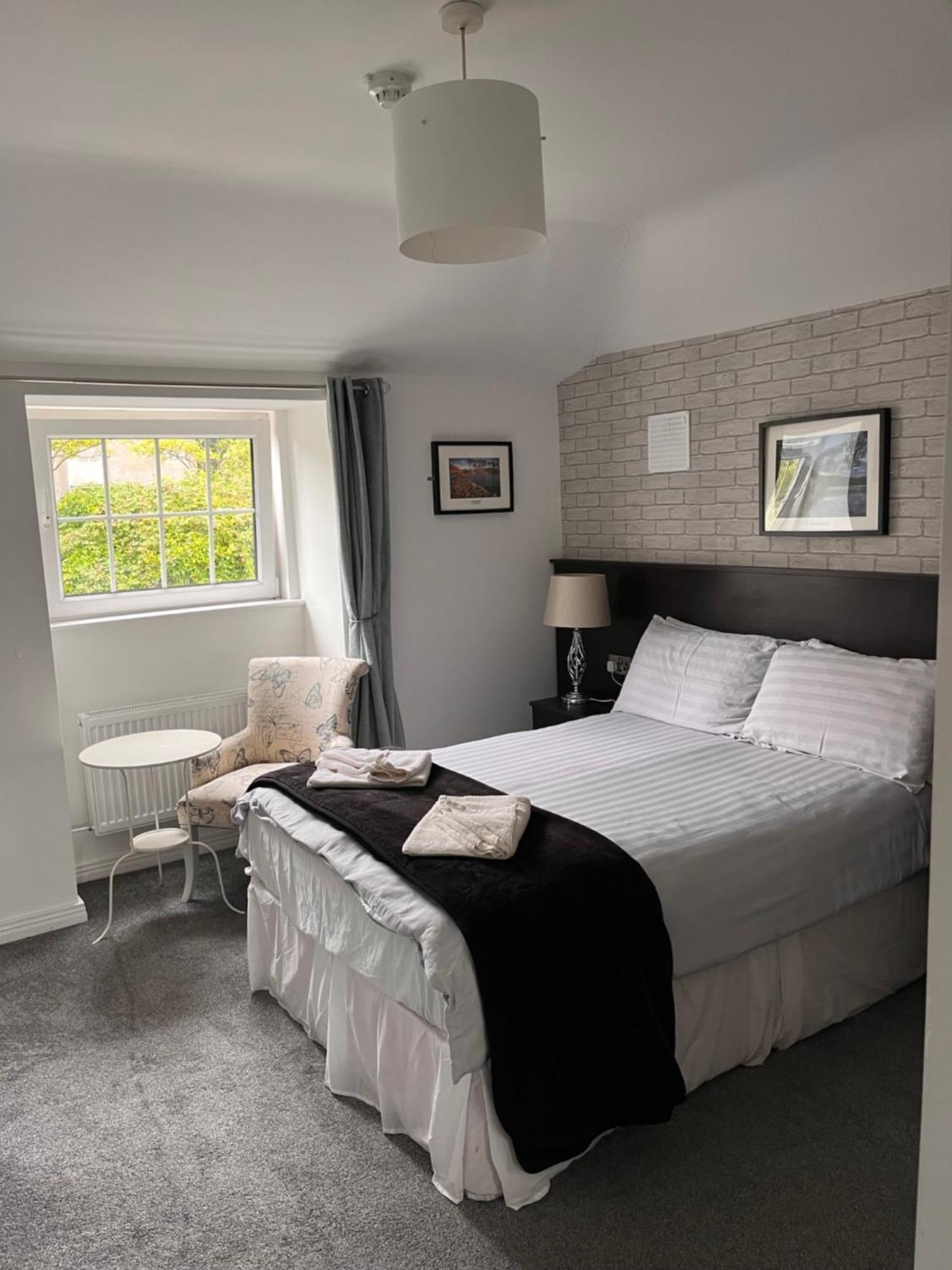 The Light House Hotell Galway Rom bilde