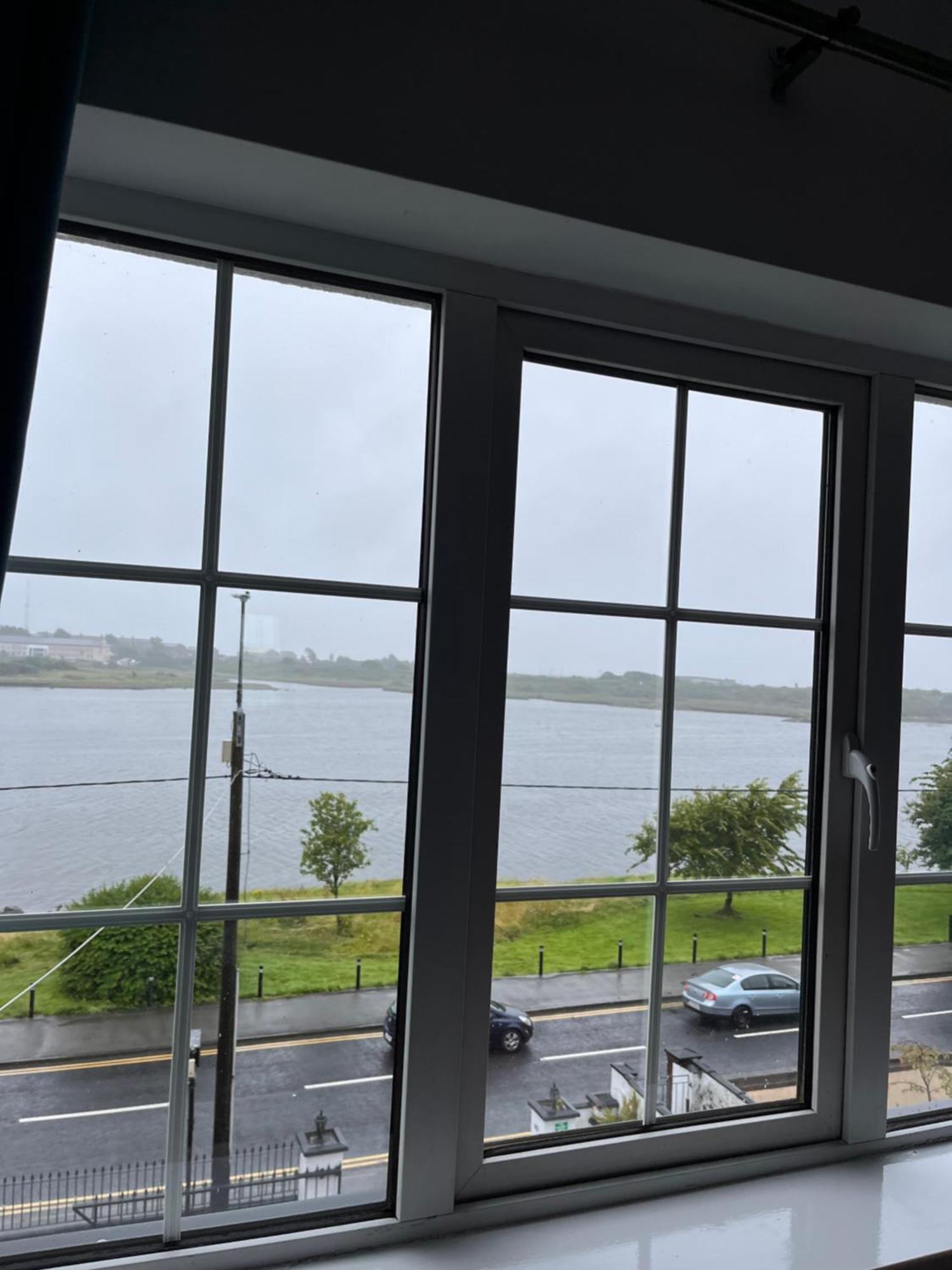 The Light House Hotell Galway Rom bilde